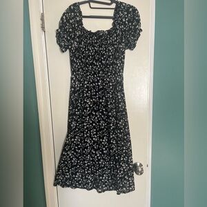 Siren Lily Black and White Floral Dress *Make an Offer or Bundle*